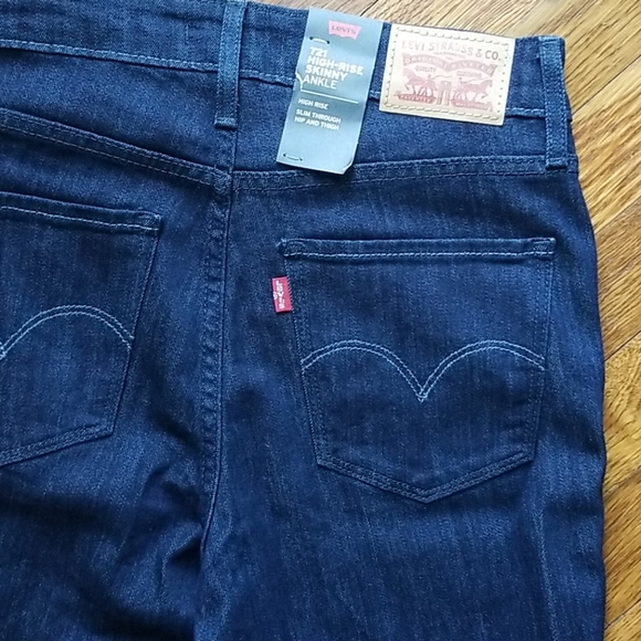 Women's Levi's High Rise Skinny Ankle Jeans - Picture 4 of 6